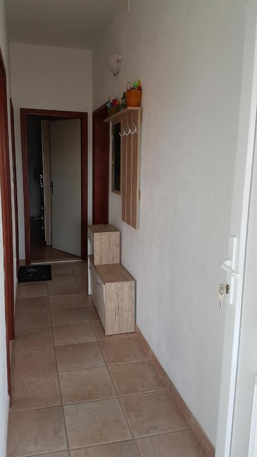 Apartman Vojaline Milna  Exteriör bild
